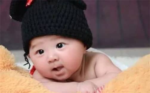 2025年强姓小孩名字推荐大全（精选551个）