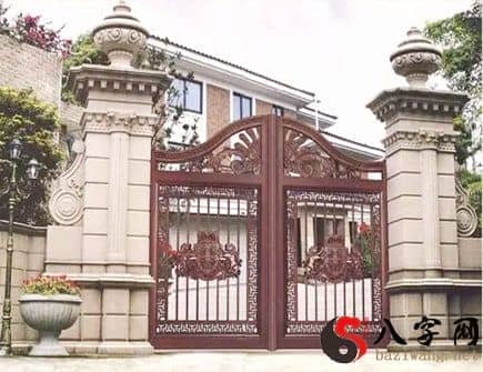 别墅大门朝东北方向好吗？
